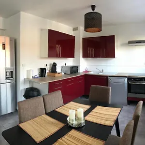 Appartement Bel Cosy Tres Calme Avec Parking Prive, Templemars
